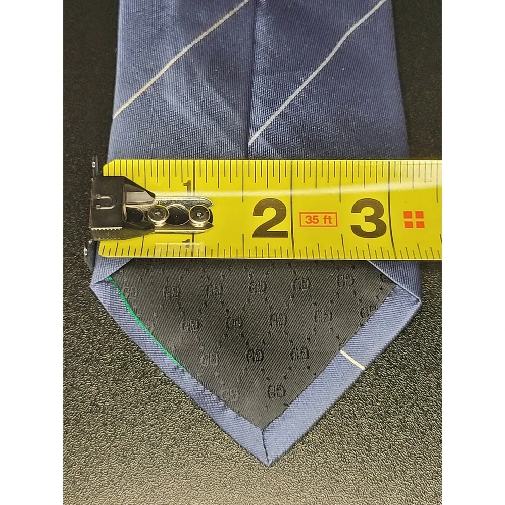 Gucci silk necktie